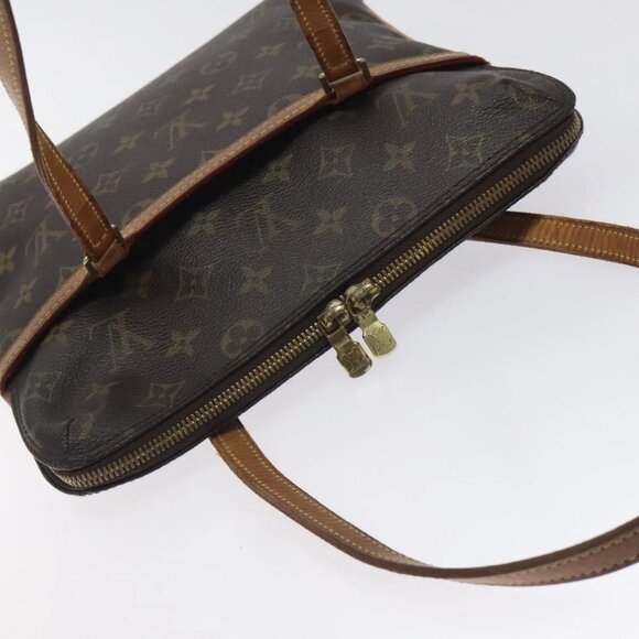 LOUIS VUITTON Monogram Coussin GM Shoulder Bag M51141 LV Auth 128587 - Picture 6 of 16